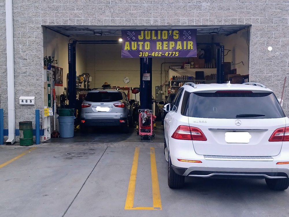 Julios Auto Repair — real photographic design concept
